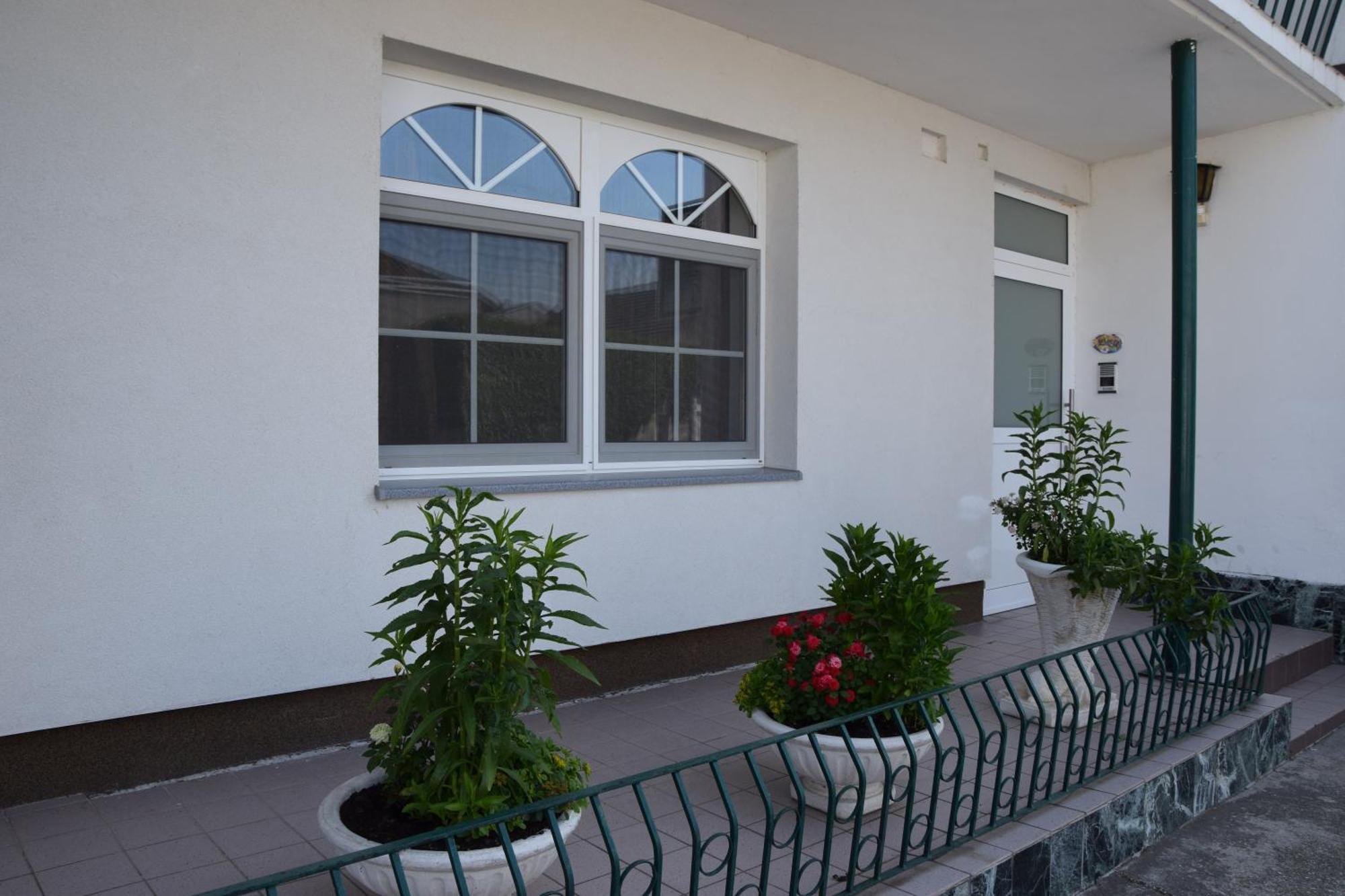 Appartmenthaus Rosenhof Podersdorf am See Exterior foto